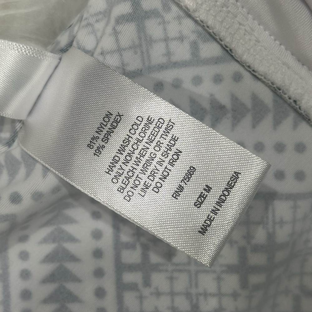 Splashletics Woman’s Tankini Swim Top - Picture 8 of 9